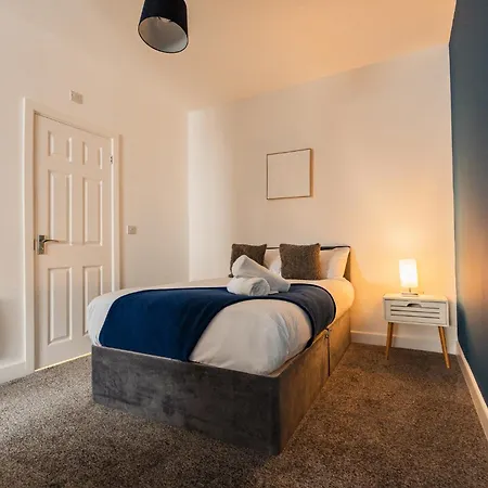 Legion House Six ミドルズブラ