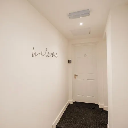 アパート Legion House Six ミドルズブラ