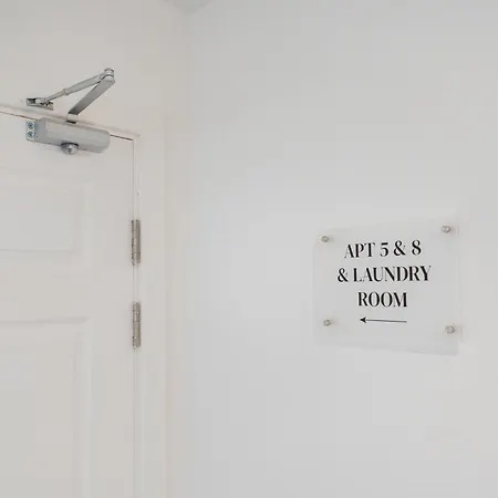 Legion House Six * Μίντλεσμπρο